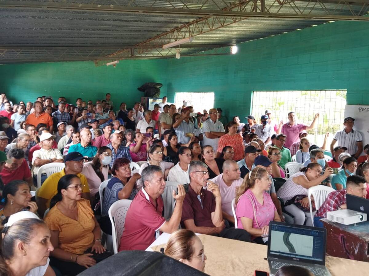 Comunidades de Palogordo esperan que se construya la vía que se prometió hace 30 años