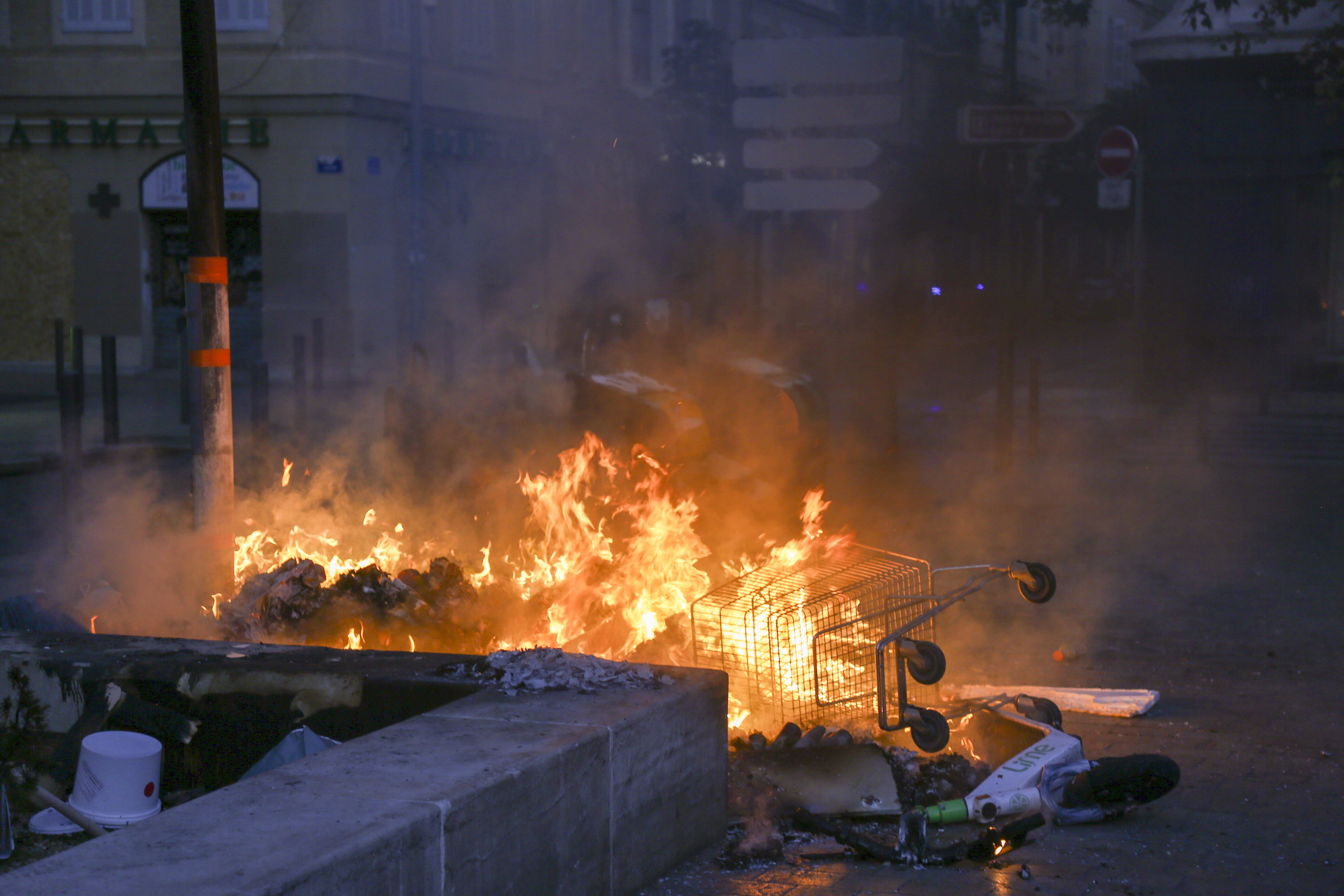 Protestas en Francia. 
(Foto: Naseer Turkmani/Anadolu Agency via Getty Images)