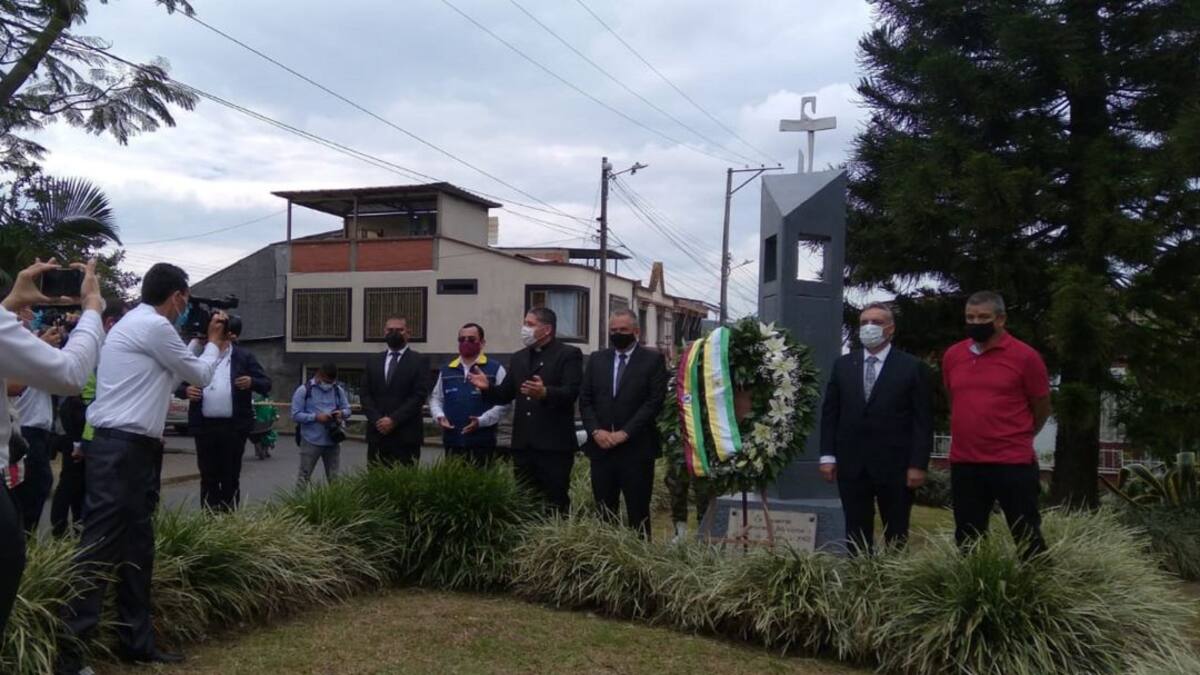 Alcalde de Armenia y Lider del barrio Brasilia