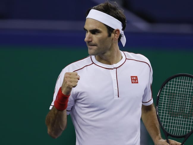 Federer avanza a paso firme y ya está en cuartos de Shanghái