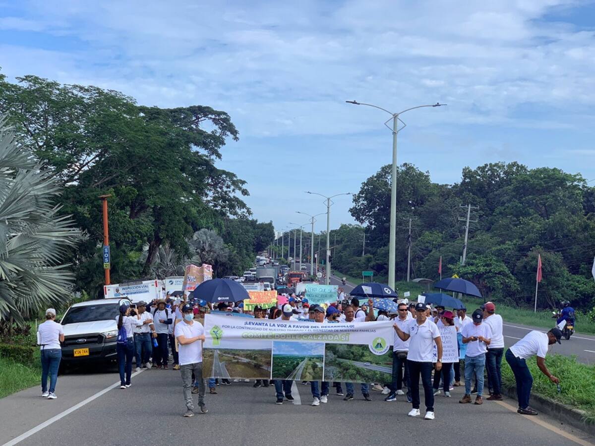 Comité Doble Calzada Sí marchó para defender proyecto Autopistas del Caribe