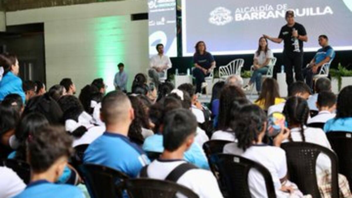 En Barranquilla le apuestan a la formación de más de 3 mil estudiantes en programación web