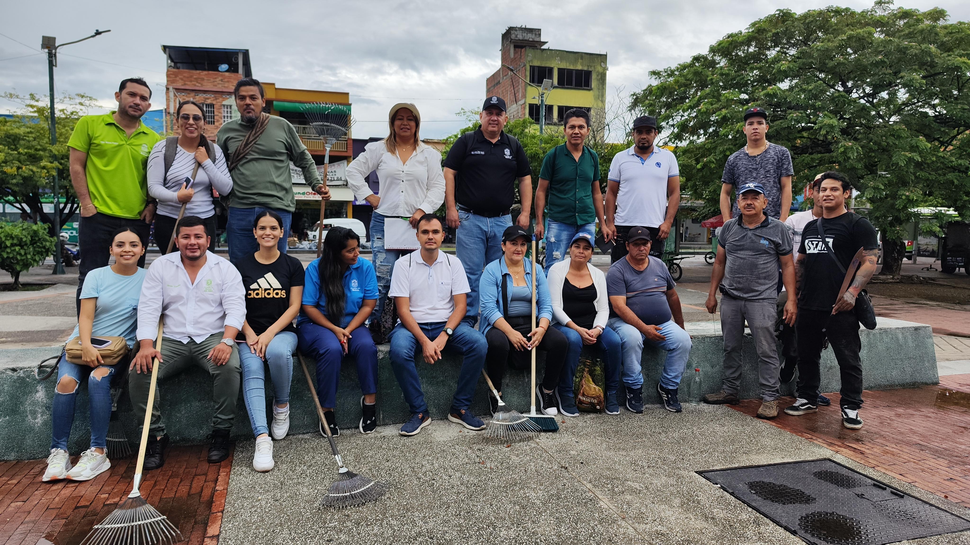 Esta nueva intervención tuvo como objetivo limpiar y embellecer este espacio público, gracias a la jornada liderada desde la Dirección de Seguridad y Convivencia, adscrita a la Secretaría de Gobierno.