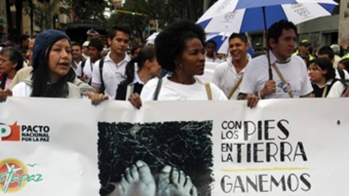 En fotos: Caminata nacional por la paz, la vida digna y la democracia