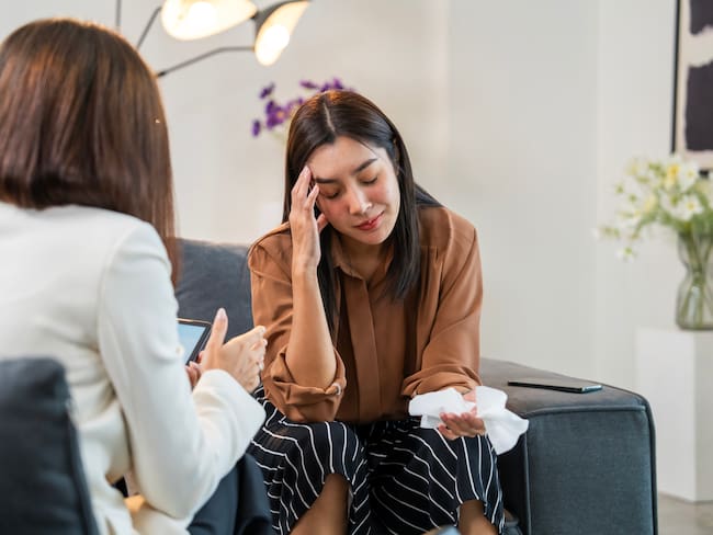 Kit de primeros auxilios psicológicos: 2 herramientas poderosas para superar las dificultades