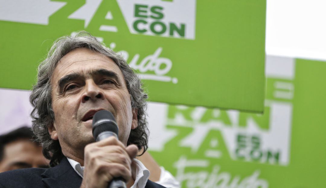 Fajardo dice que personas de cualquier partido podrían llegar a su campaña