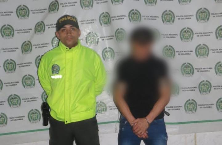 El hombre es señalado de abusar sexualmente a su exesposa e hija.