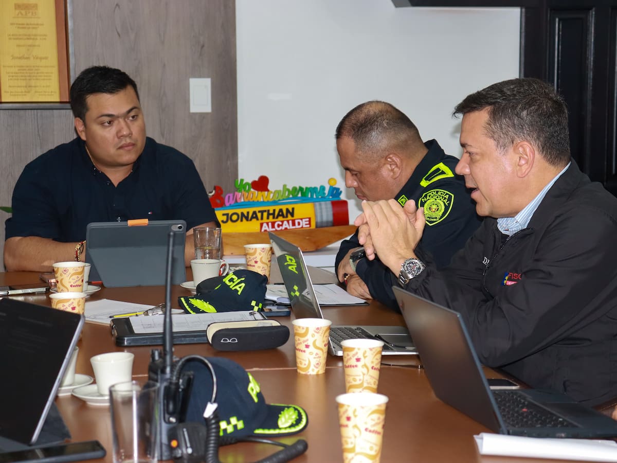 Ofrecen recompensa de hasta $20 millones por responsables de triple homicidio en Barrancabermeja