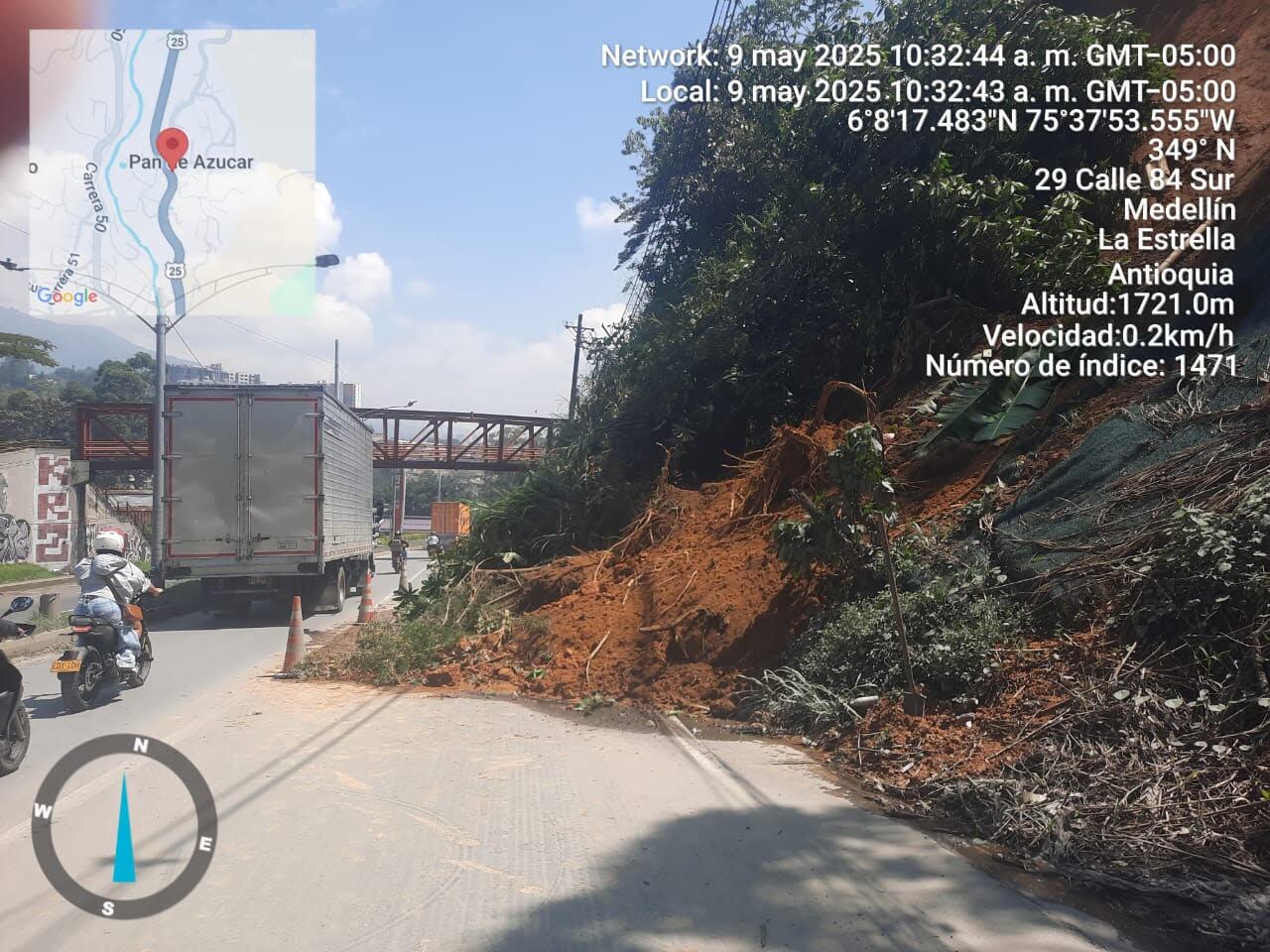 Falla geológica en la variante a Caldas, afectada por las fuertes lluvias en el Valle de Aburrá. Foto: Gobernación de Antioquia.