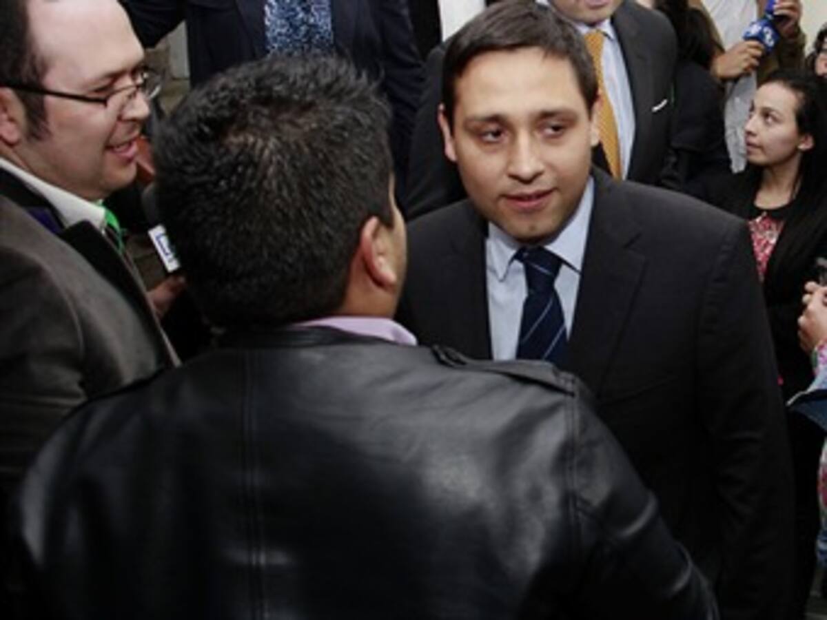 En gresca termina cumbre de La U para presidencia del Senado