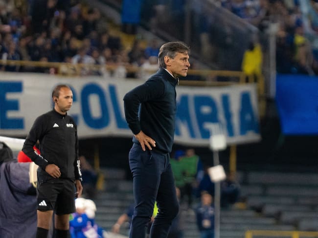 Fabian Bustos, DT de Millonarios / Twitter: @MillosFCOficial.