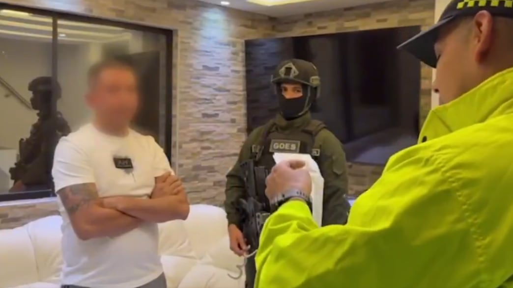 Captura de Víctor Hugo Saldarriaga Gómez, alias ‘Salchicha’ en Medellín. Foto: Policía Nacional.