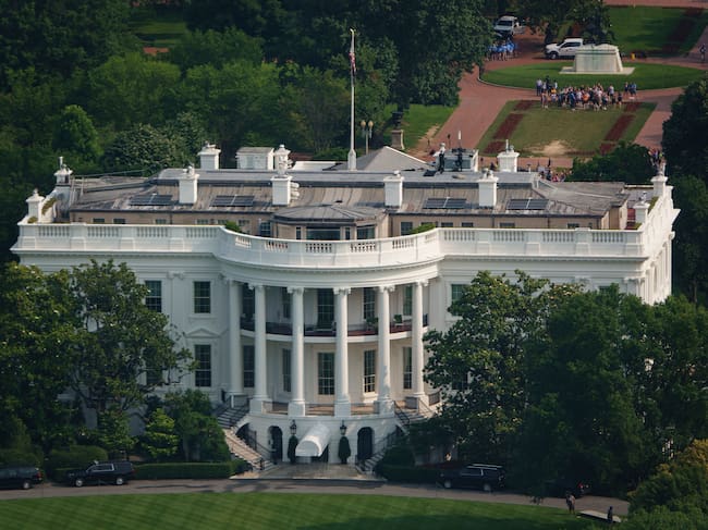 La Casa Blanca es vista desde el Monumento a Washington el 3 de junio de 2025 en Washington, DC. (Foto de Kevin Carter/Getty Images)