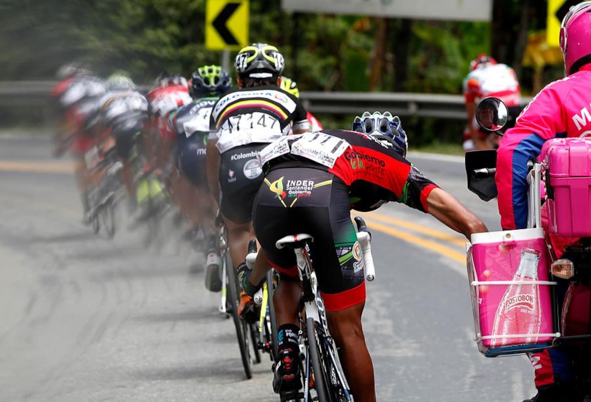 Imágenes de la etapa que llegó a Barbosa, Santander y donde Jefry Romero, del Team Colombia, fue el ganador.