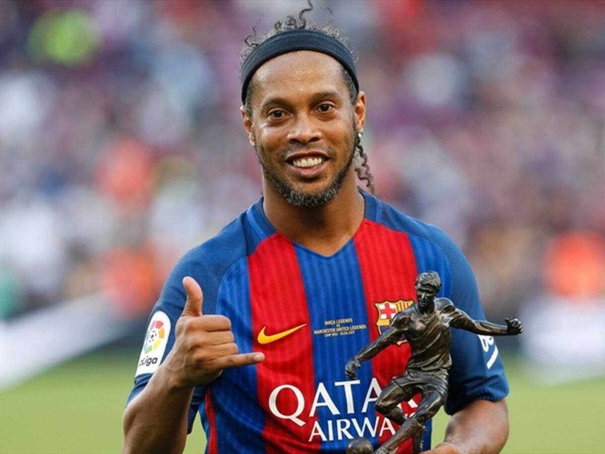 Ronaldinho confirma que su hijo fichará por el Barcelona