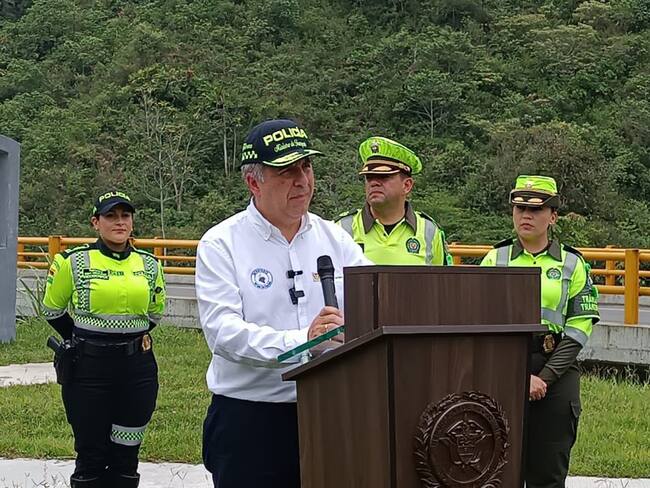 Ministro de Transporte, Guillermo Reyes