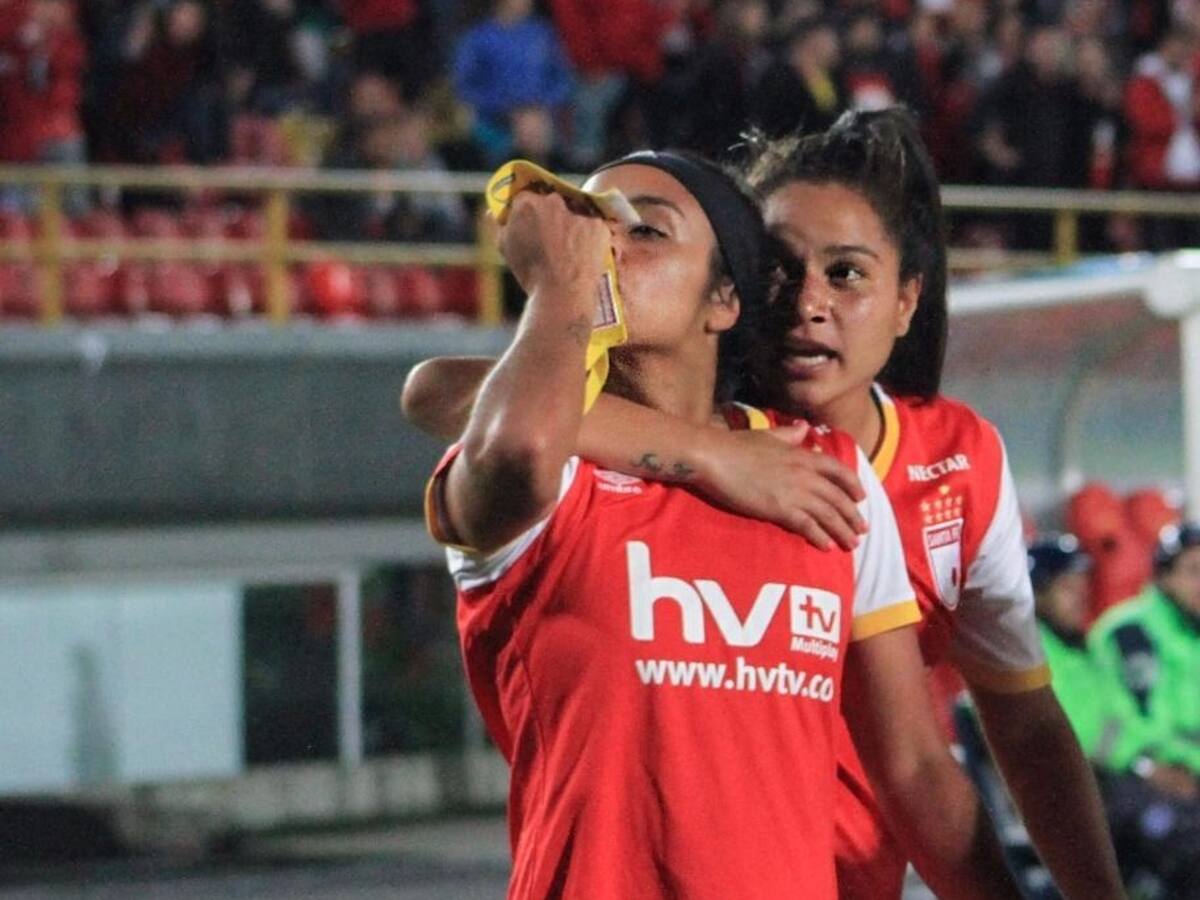 Liana Salazar se despidió de Santa Fe ¿Se vestirá de azul?