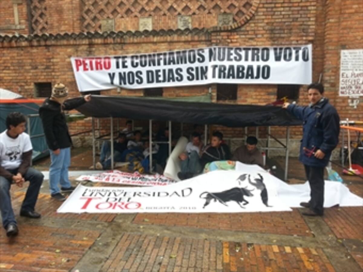 Esperanzados amanecieron novilleros que protestan en la Plaza de Toros