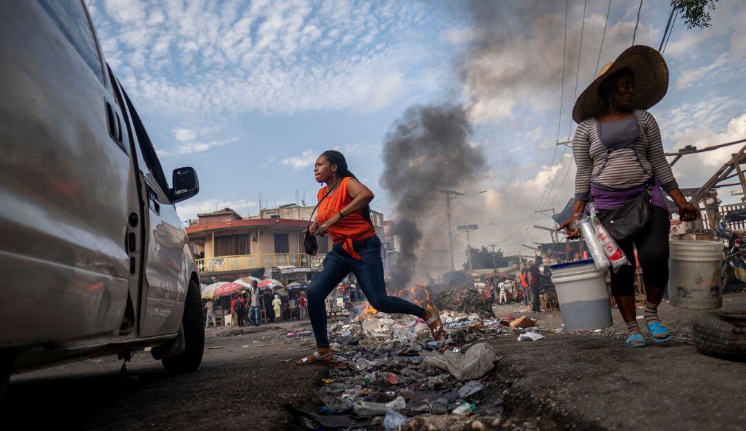 Búsqueda de gasolina en Haití