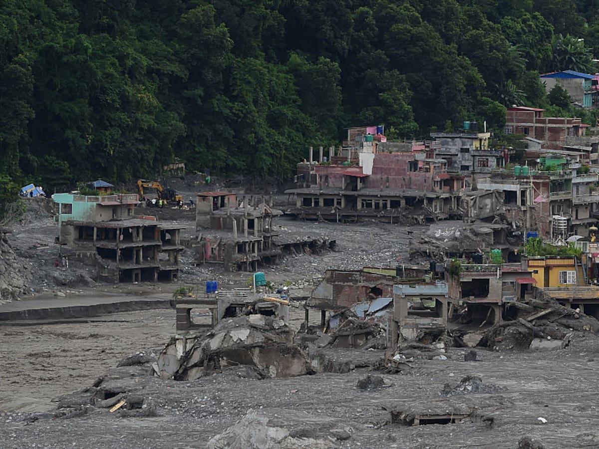 Rescatan con vida a ciudadano chino en Nepal tras 10 días atrapado por el alud