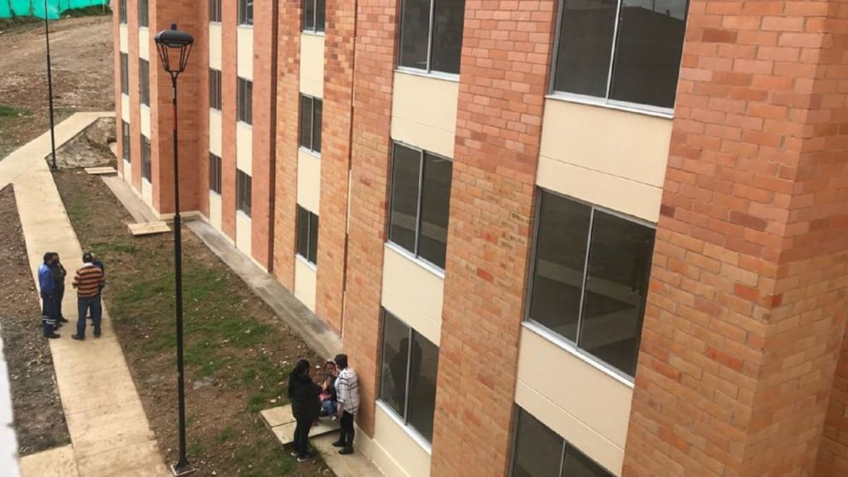 Repararán a 27 familias afectadas por viviendas Estancia El Roble en Tunja