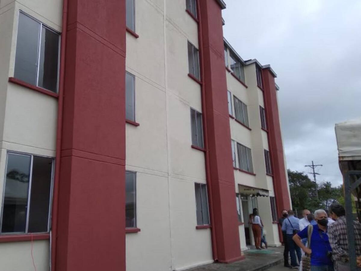 Apartamentos de Villa flor en Armenia fueron entregados a periodistas