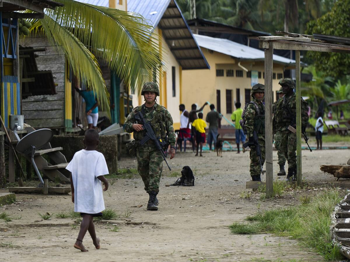 Ejército y Armada despliegan tropas en el Medio San Juan, Chocó, para atender crisis de seguridad