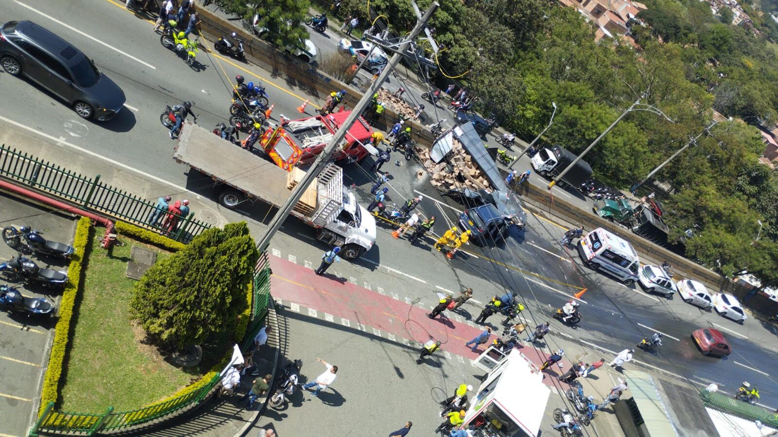 Escena del accidente en la Autopista Norte, a la altura de Copacabana. Foto: Denuncias Antioquia.