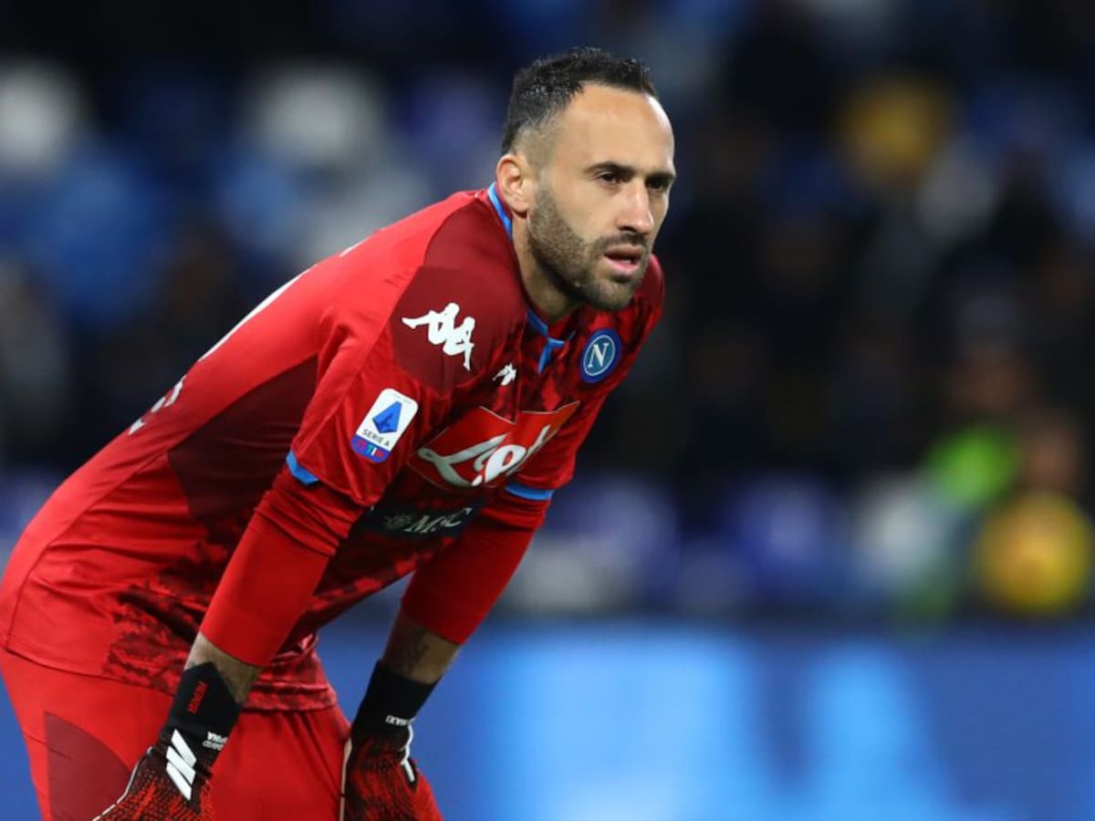 Ospina deberá entrenar con Napoli pese a crisis por coronavirus en Italia