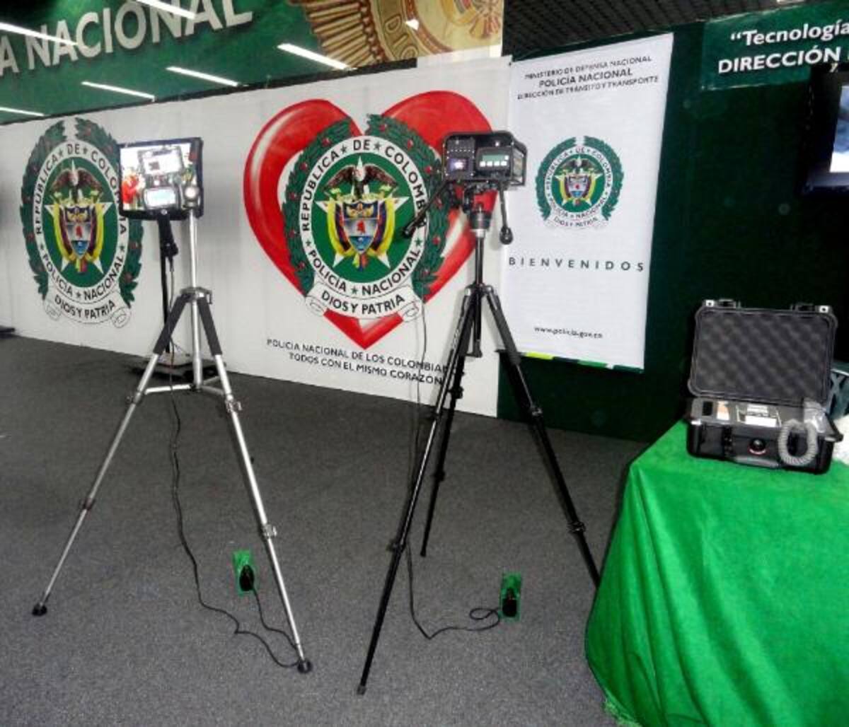 La Policia Nacional cuenta con un stand en el que exhibe sus últimos avances tecnológicos.
