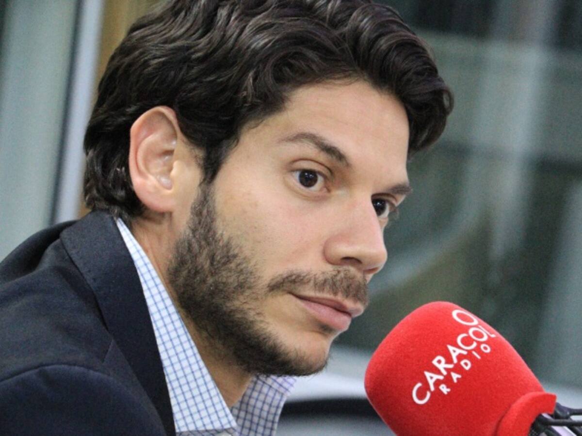 Presencia de Timochenko puede ser el fin de la relación con Uribe: Akerman