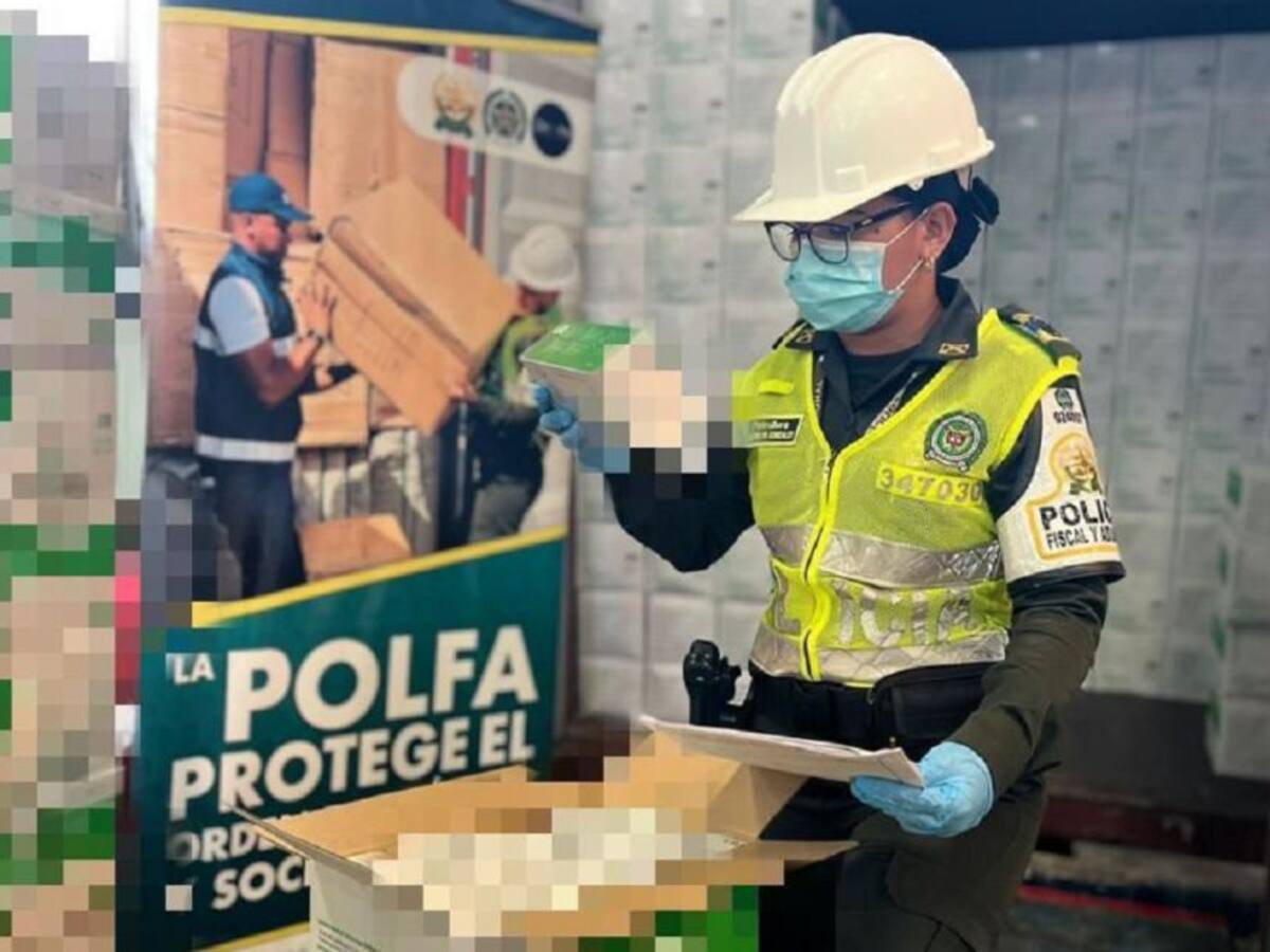 Cayó contenedor con guantes de latex de contrabando en Cartagena