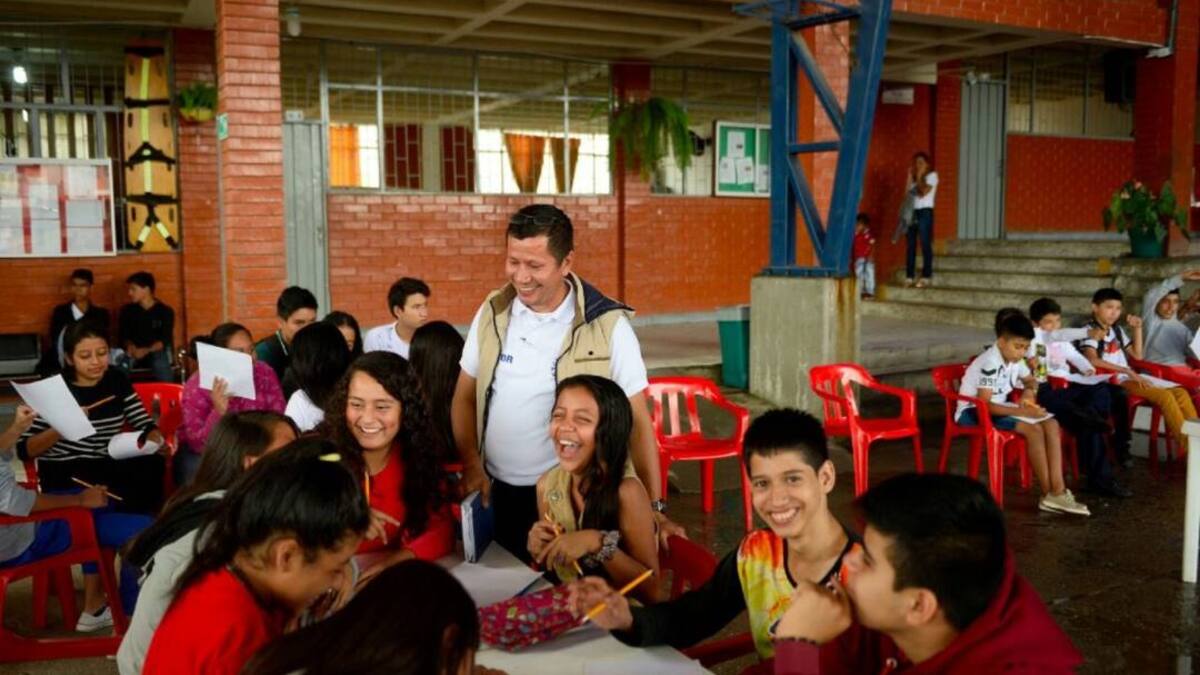 Gobierno compromete inversión para escuelas rurales en el Catatumbo