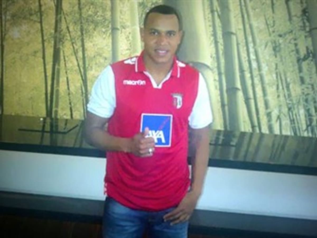 Felipe Pardo ya se puso la camiseta del Sporting Braga