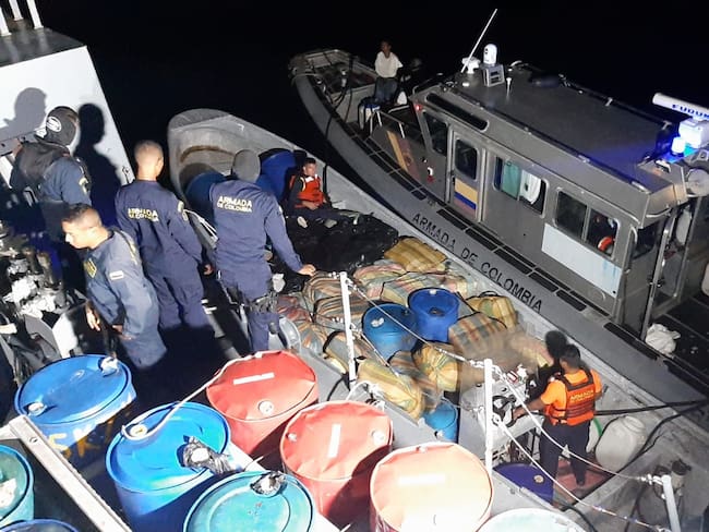 Cinco extranjeros transportaban marihuana en aguas de Buenaventura, Valle