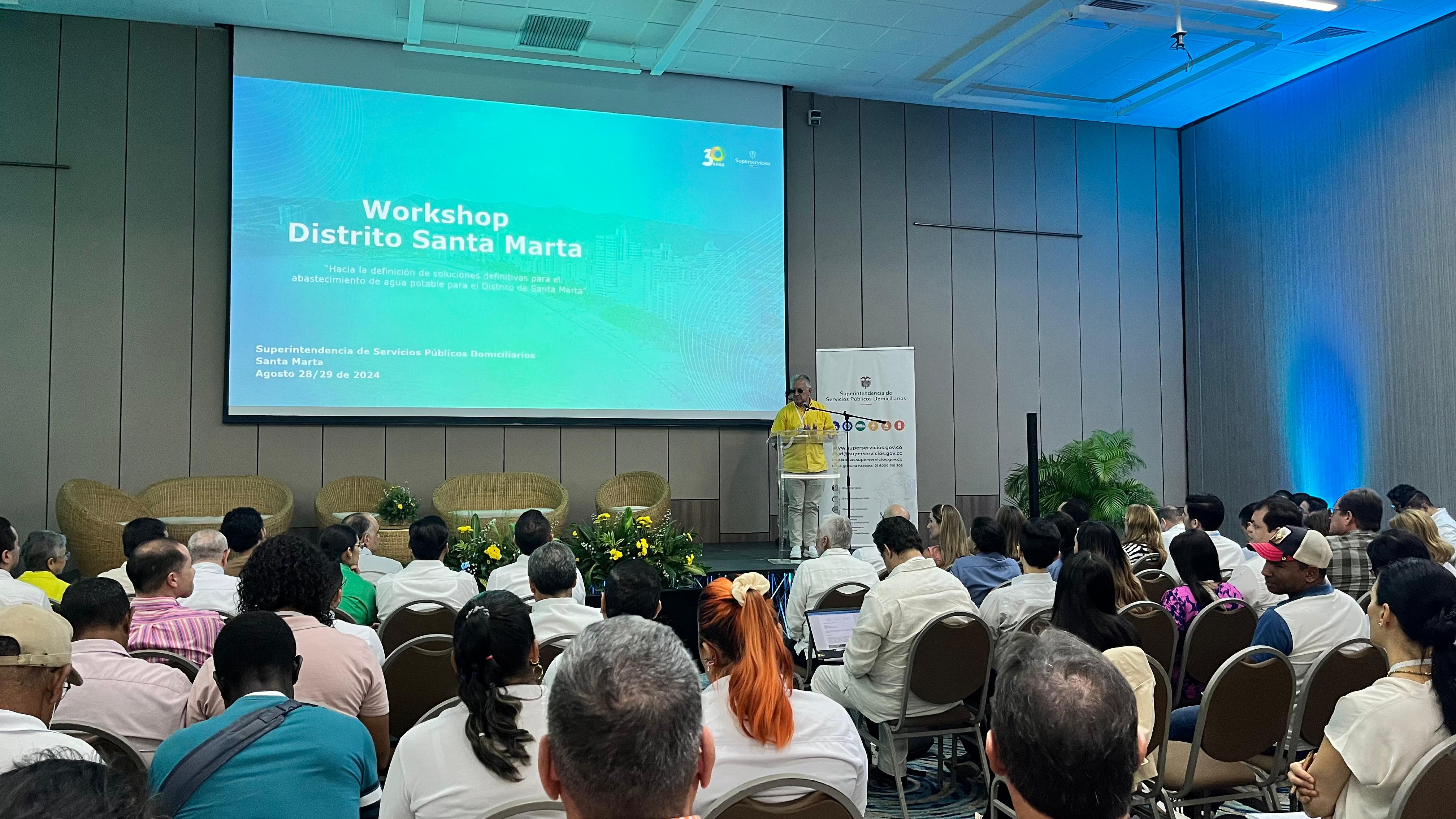 Workshop de la Superintendencia de Servicios Públicos Domiciliarios . Caracol Radio