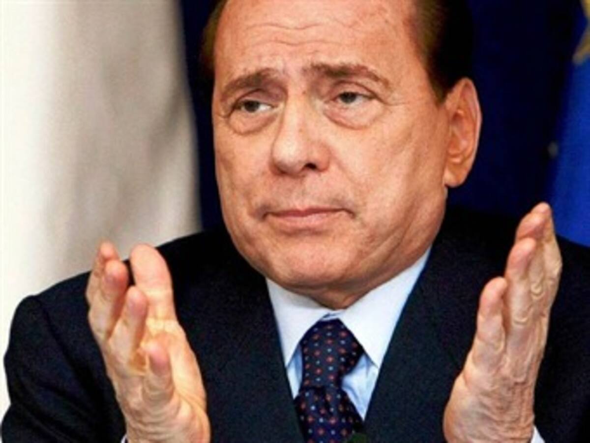 Berlusconi llama al sacrificio para lograr gobernar Italia