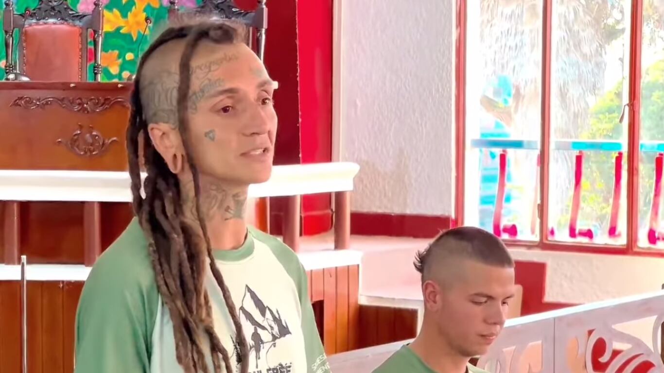 José Andrés Osorio más conocido como "Pirry" es un joven villamariano que se atrevió a ir trotando hasta Ecuador como un acto de protesta por la contaminación a los ríos y afluentes.