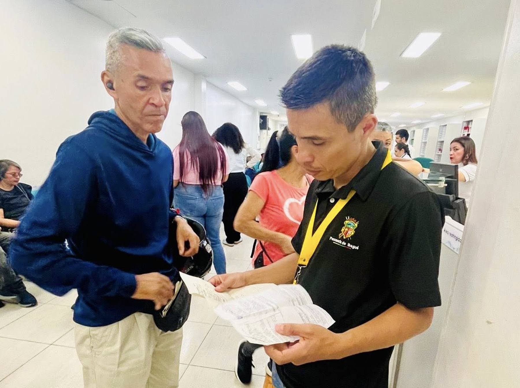 Operativos en farmacias de Ibagué