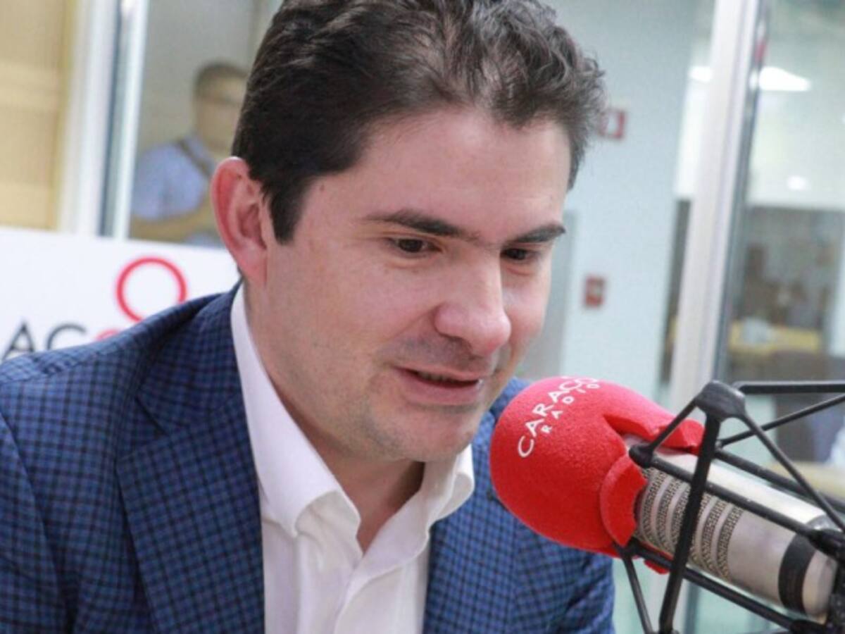 Diálogos se van a terminar si no libera en 48 horas a secuestrados: Henao