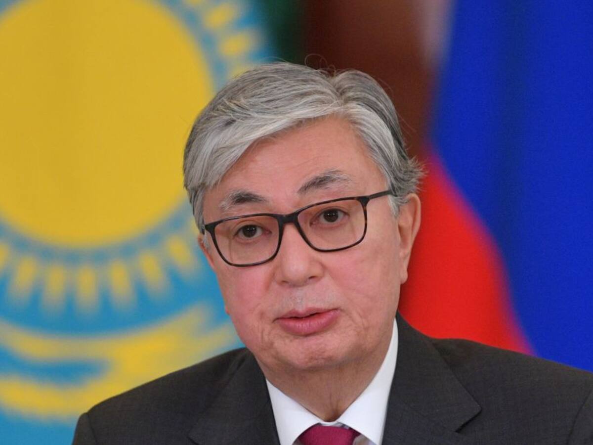 Presidente de Kazakhstan autoriza a policías a disparar en las protestas