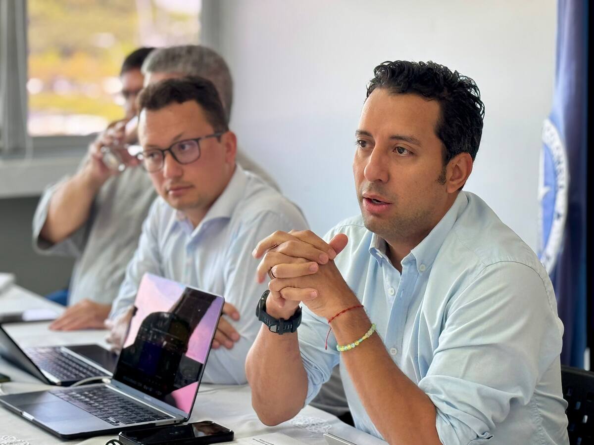 “Es muy grave creer que el continente es de Trump”: presidente de la Cámara reacciona a amenazas