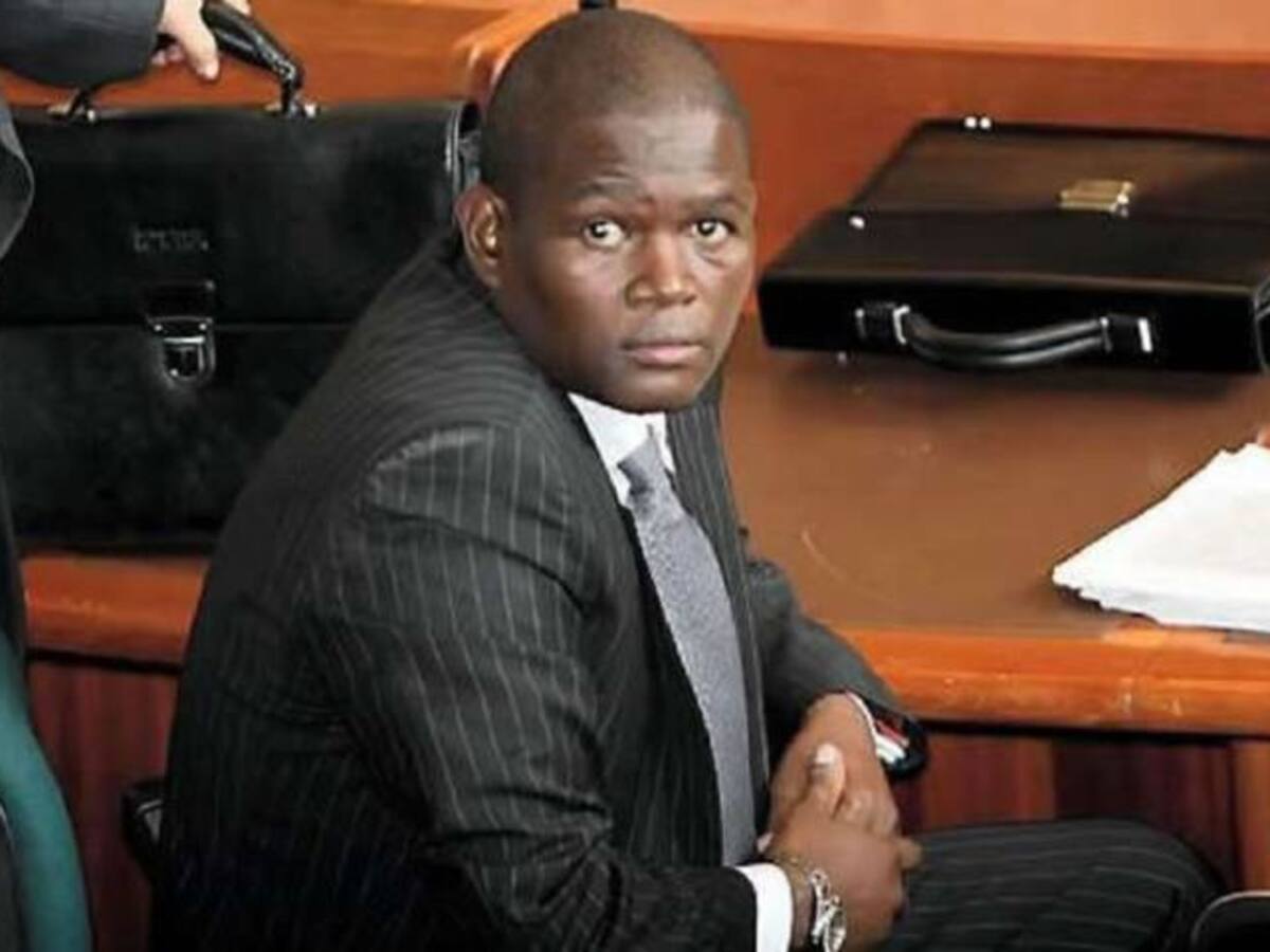 Ordenan libertad exsenador Juan Carlos Martínez