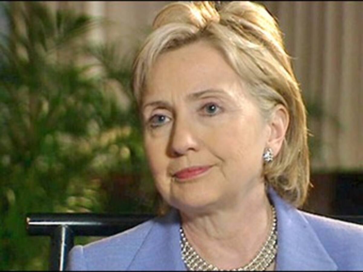 Republicanos demandan cancelación programas televisivos sobre Hillary Clinton
