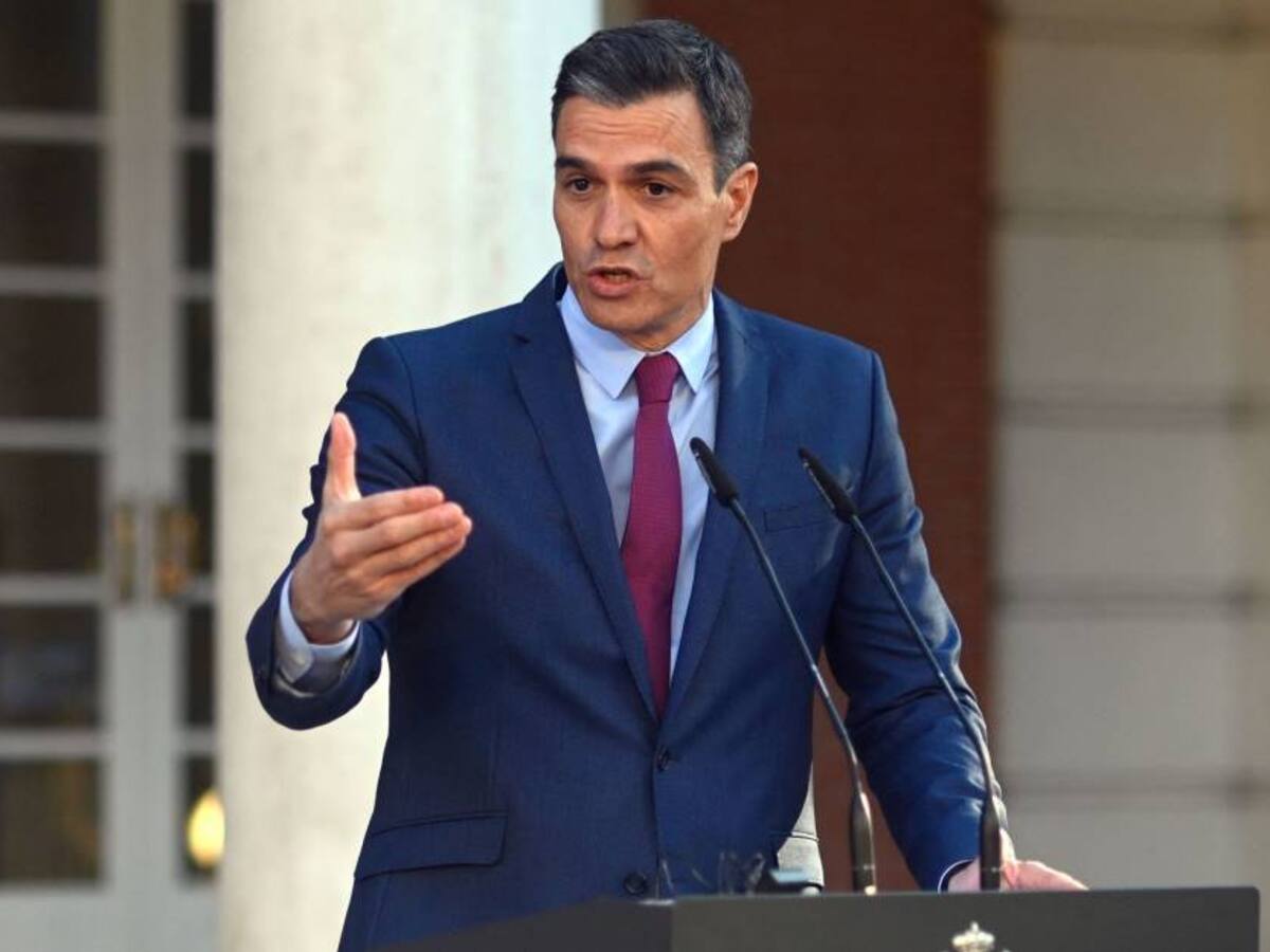 Si Djokovic quiere jugar en España deberá cumplir las reglas sanitarias: Sánchez