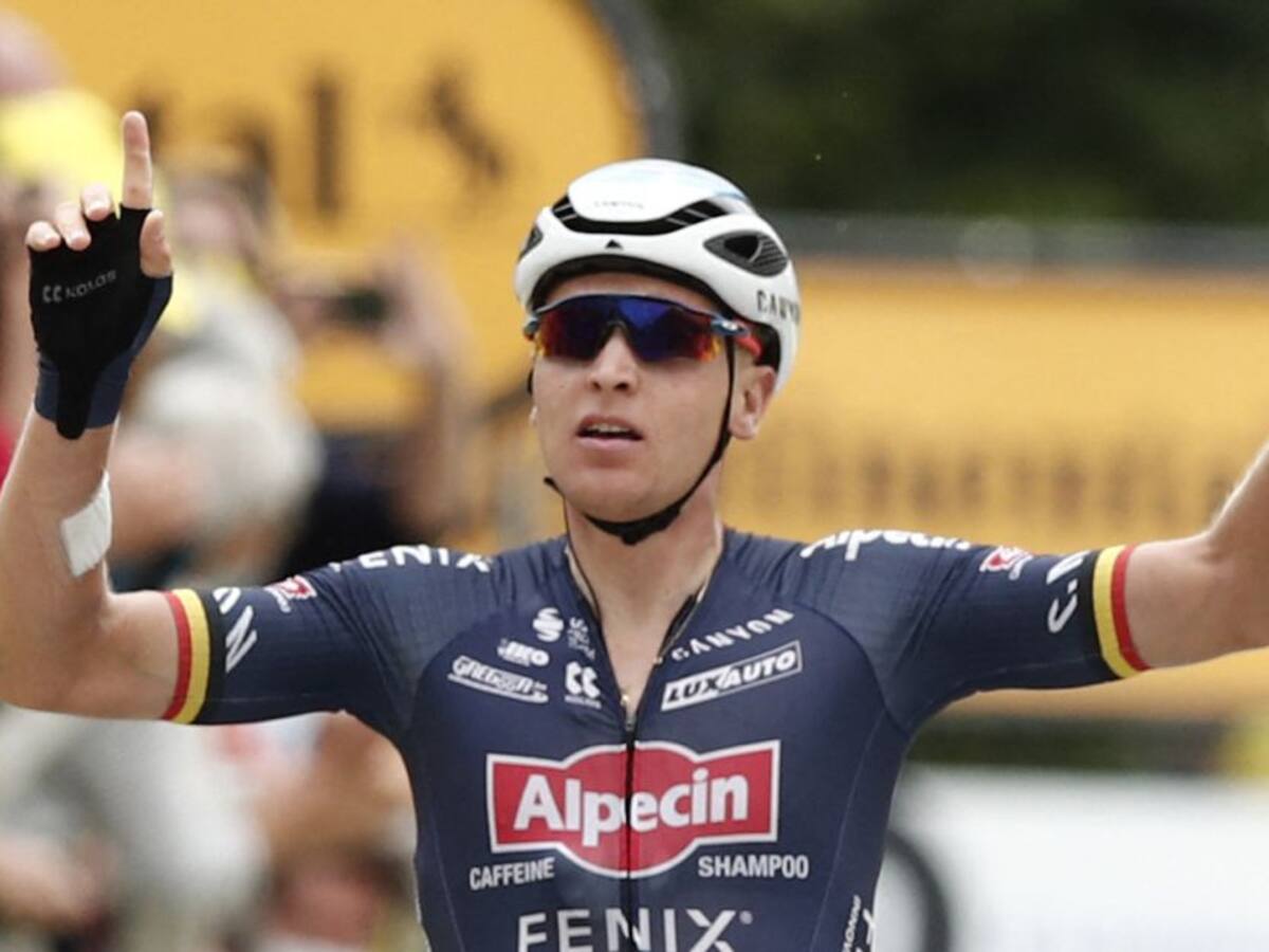 Tim Merlier se lleva la Etapa 3 del Tour y Van der Poel sigue líder