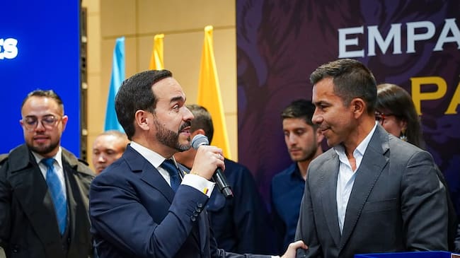 Empalme regional entre Abelardo De La Espriella y Jorge Emilio Rey. Foto: Suministrada.