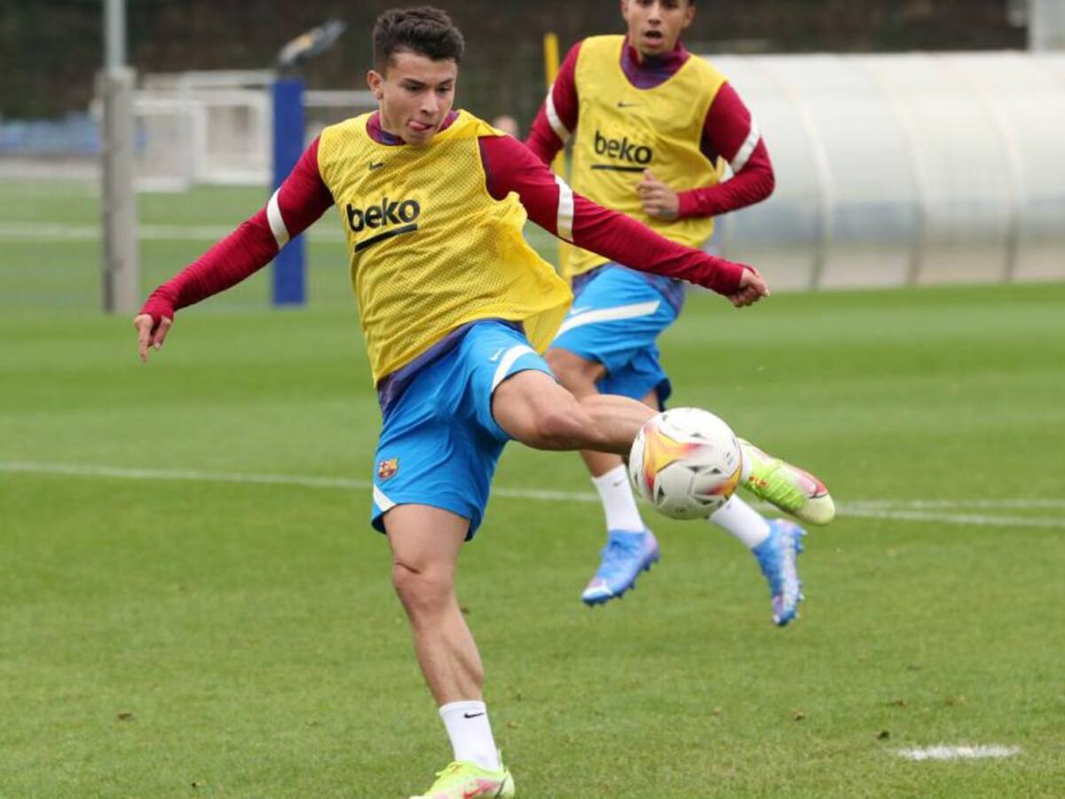 Xavi llamó a un juvenil colombiano para que entrene con el Barcelona