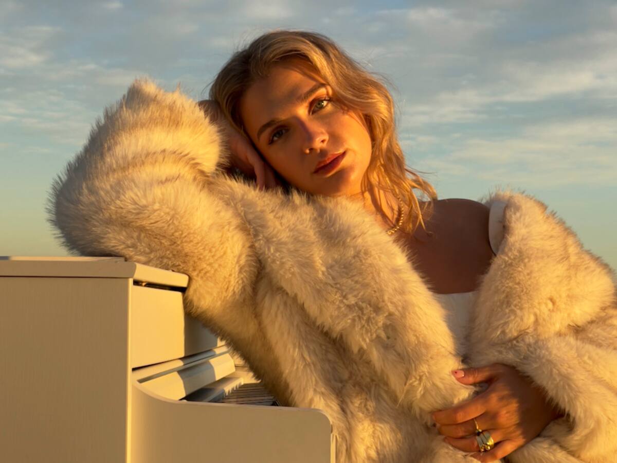 Cristina La Mar y su canción "¿Qué Vino Antes?"