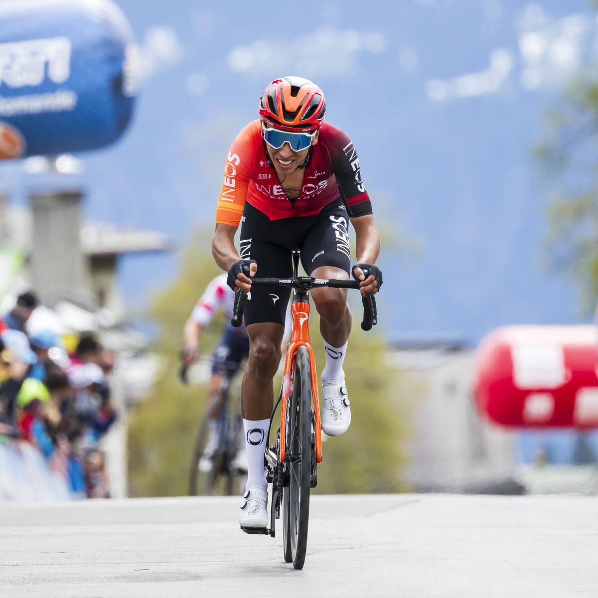 Tour de Romandía: Egan Bernal llega sexto en la etapa 4 y se mete al top-10 de la general